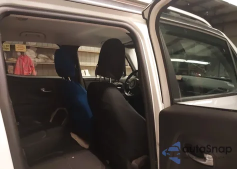 2015 Jeep Renegade Limited из США, поврежденный, VIN ZACCJADT2FPB38484